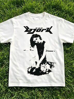 Y2K Soft Anime Girl Floral Graphic Tee White Unisex.